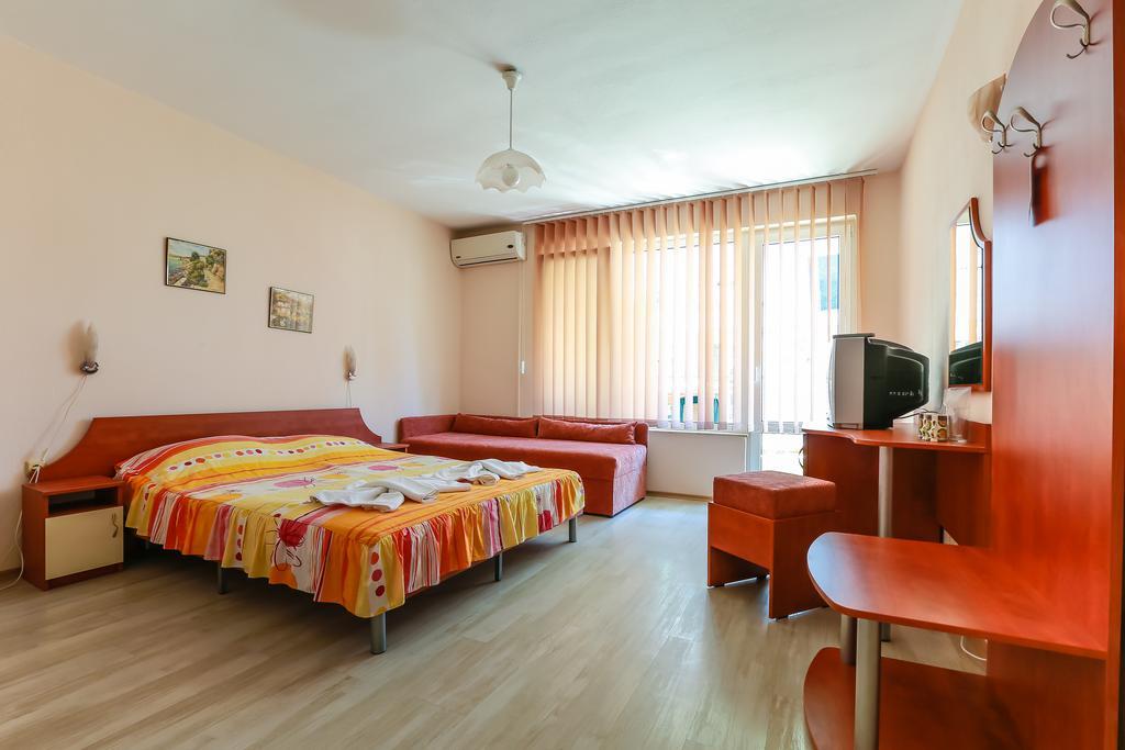 Guest House ,, Ekaterina Nessebar Extérieur photo