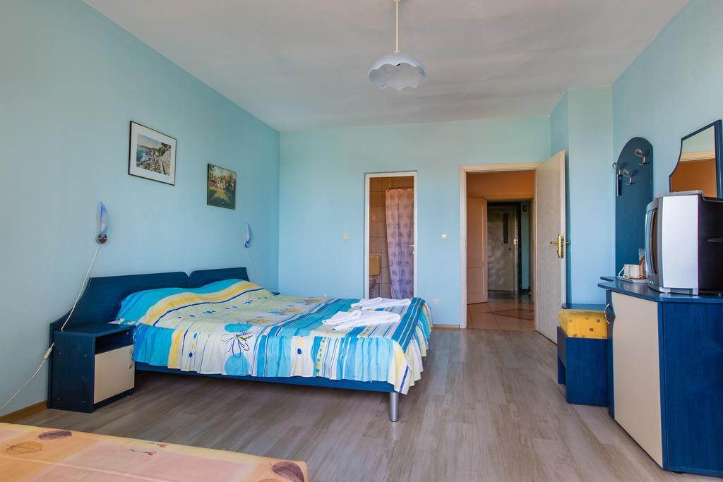 Guest House ,, Ekaterina Nessebar Extérieur photo